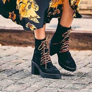 Free People Dylan Leather Lace-Up Boots EUC Black Size US 8
